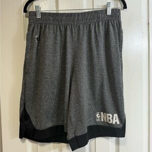 NBA Men’s med. shorts. Elastic waist. Pockets. Heather Gray. EUC.